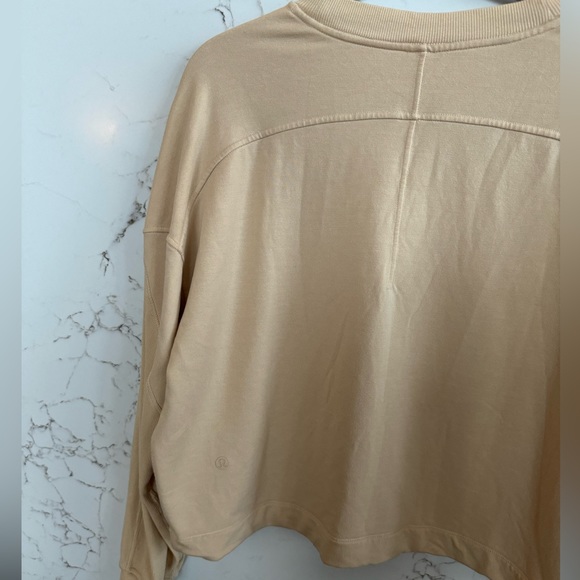 COPY - Lululemon oversized beige cropped sweater. Soft and light material. Size… - Picture 5 of 5